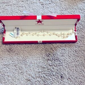NWT! EFFY pearl and gold necklace in Macys gift box